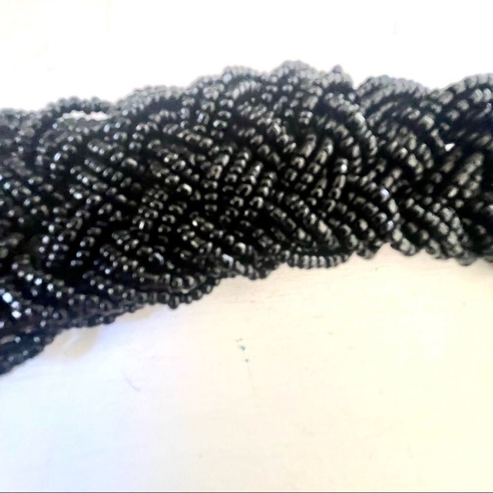 Black beaded statement necklace - Picture 6 of 9